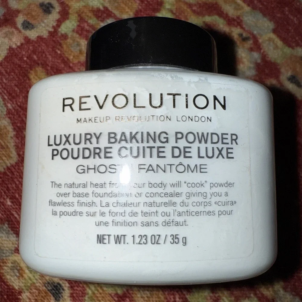 Revolution Luxury Baking Powder Makeup‎ Ghost Unopened 1.23 oz